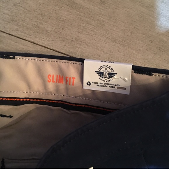 BRAND NEW DOCKERS ULTIMATE SLIM FIT STRECH CHINOS NAVY 34”x30 - Picture 5 of 9